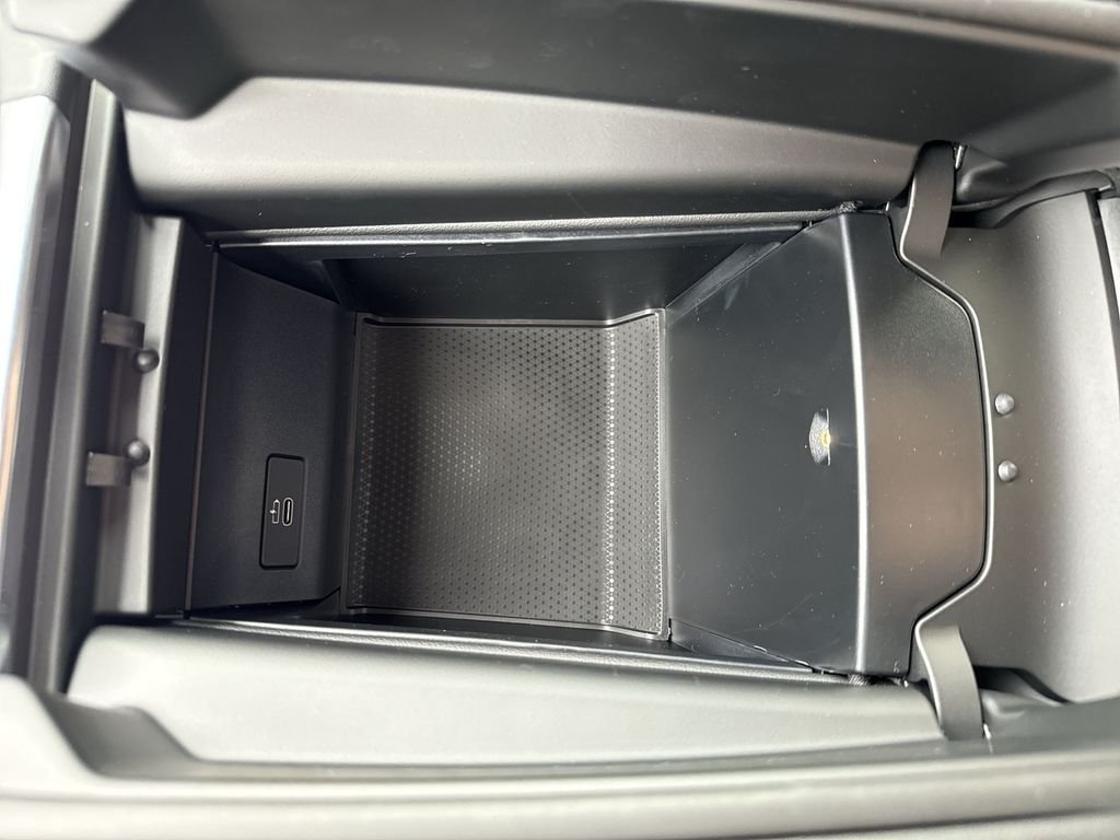 New 2026 Black BMW xDrive40i image 20