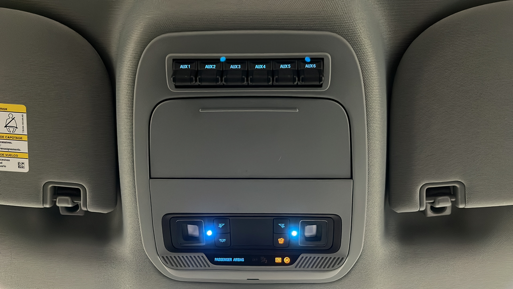 Used 2025 Oxford White Ford XL image 39