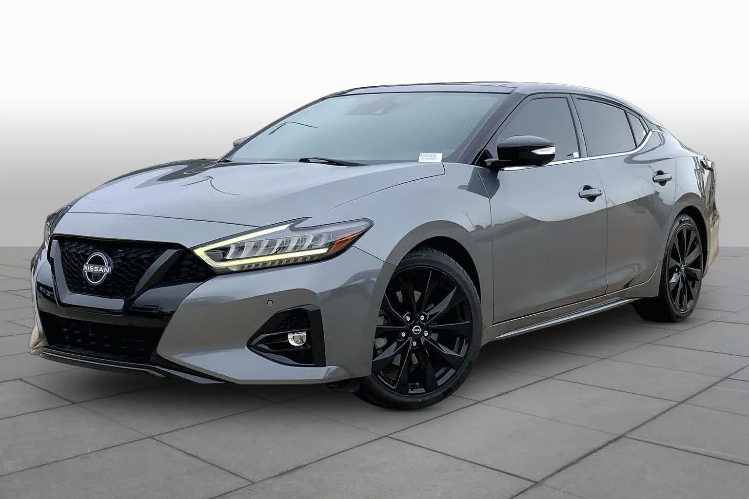 2023 Nissan Maxima SR