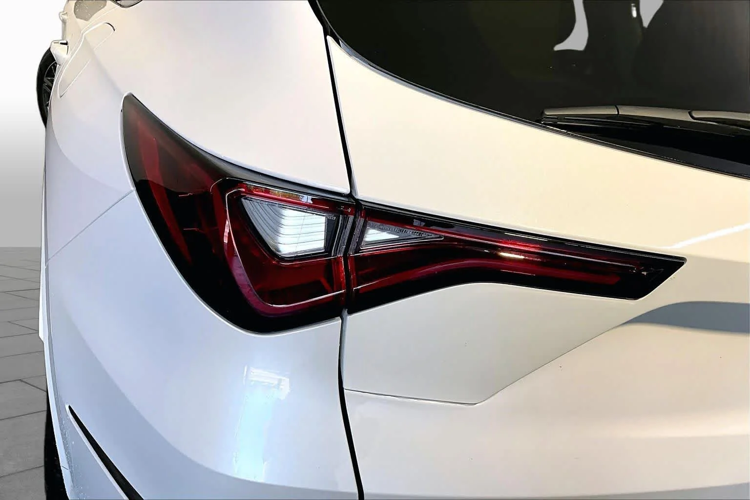 New 2026 Platinum White Pearl Acura With Advance Package image 6