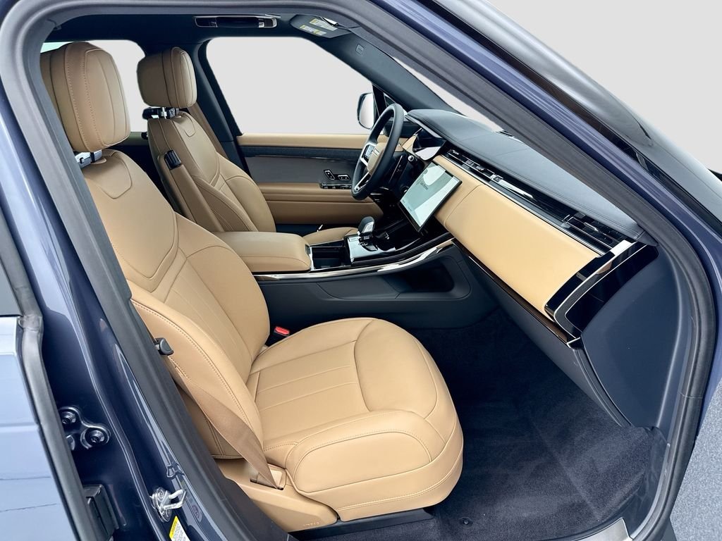 New 2026 Varesine Blue Land Rover SE image 19