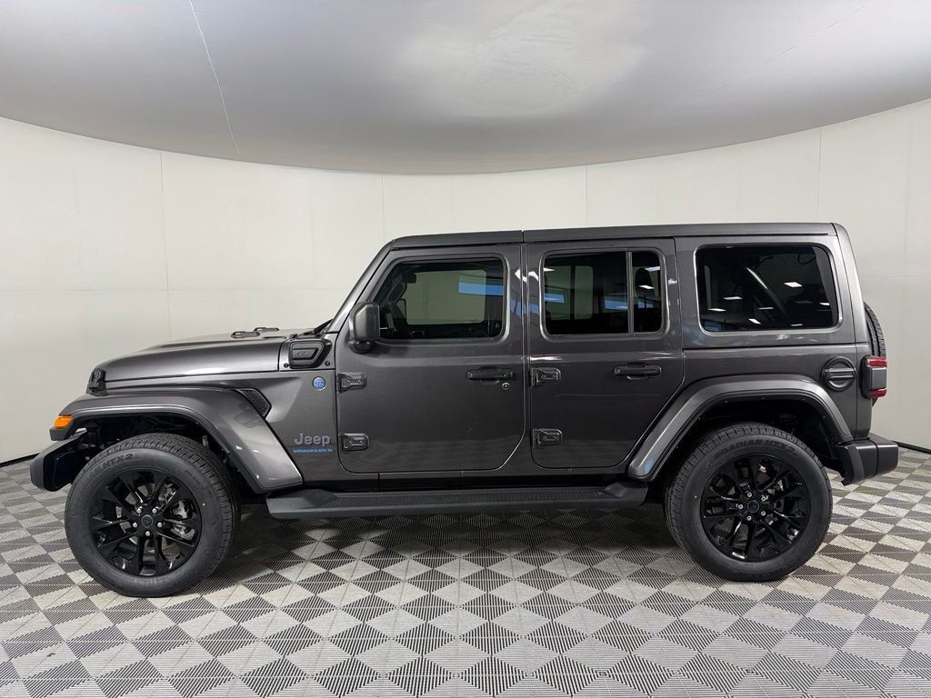 Certified Used 2025 Gray Jeep Sahara 4xe image 11