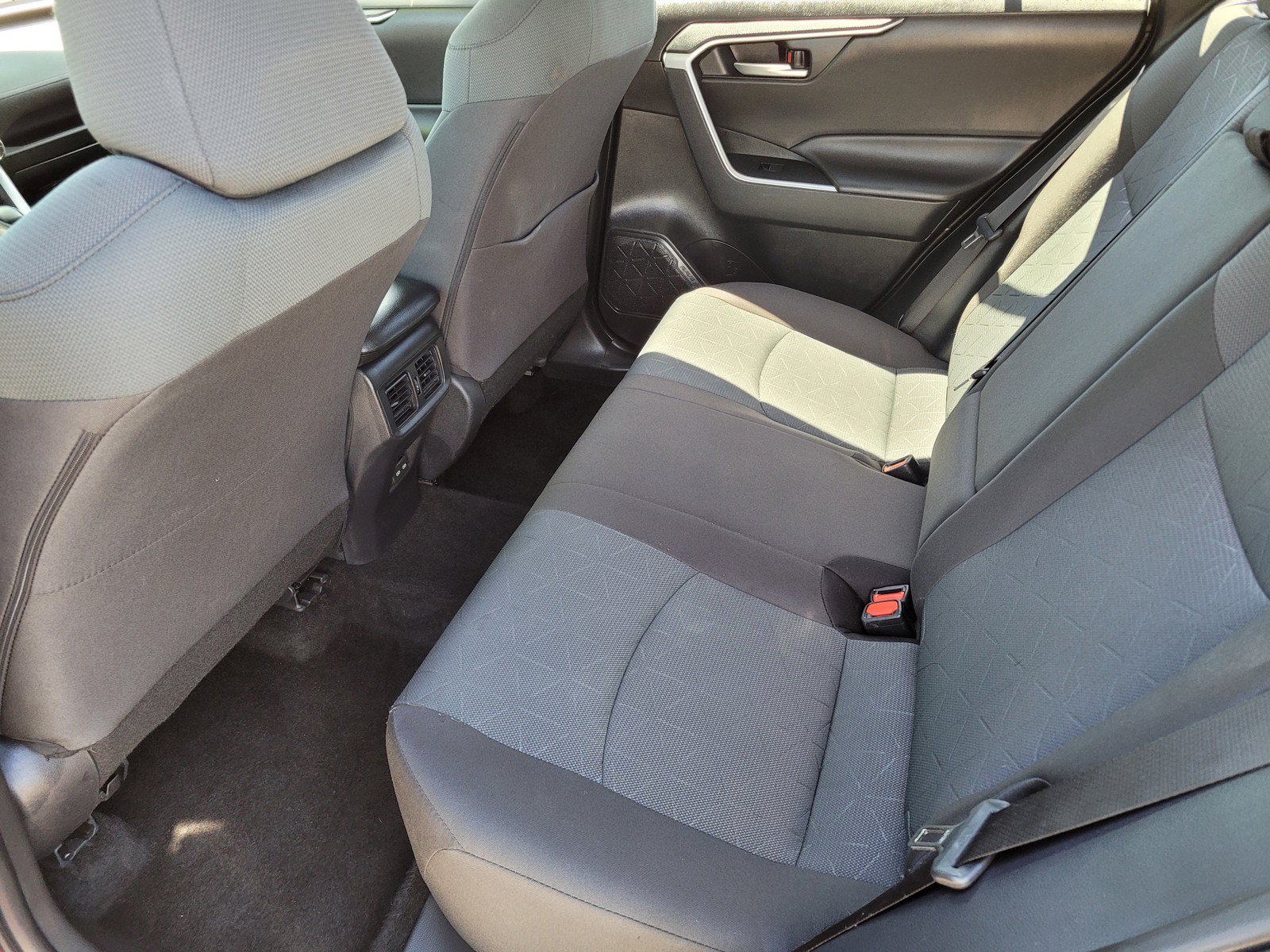 Used 2025 Red Toyota XLE image 12