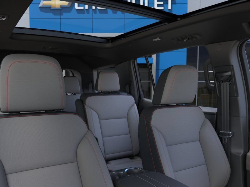 New 2027 Summit White Chevrolet LT image 30