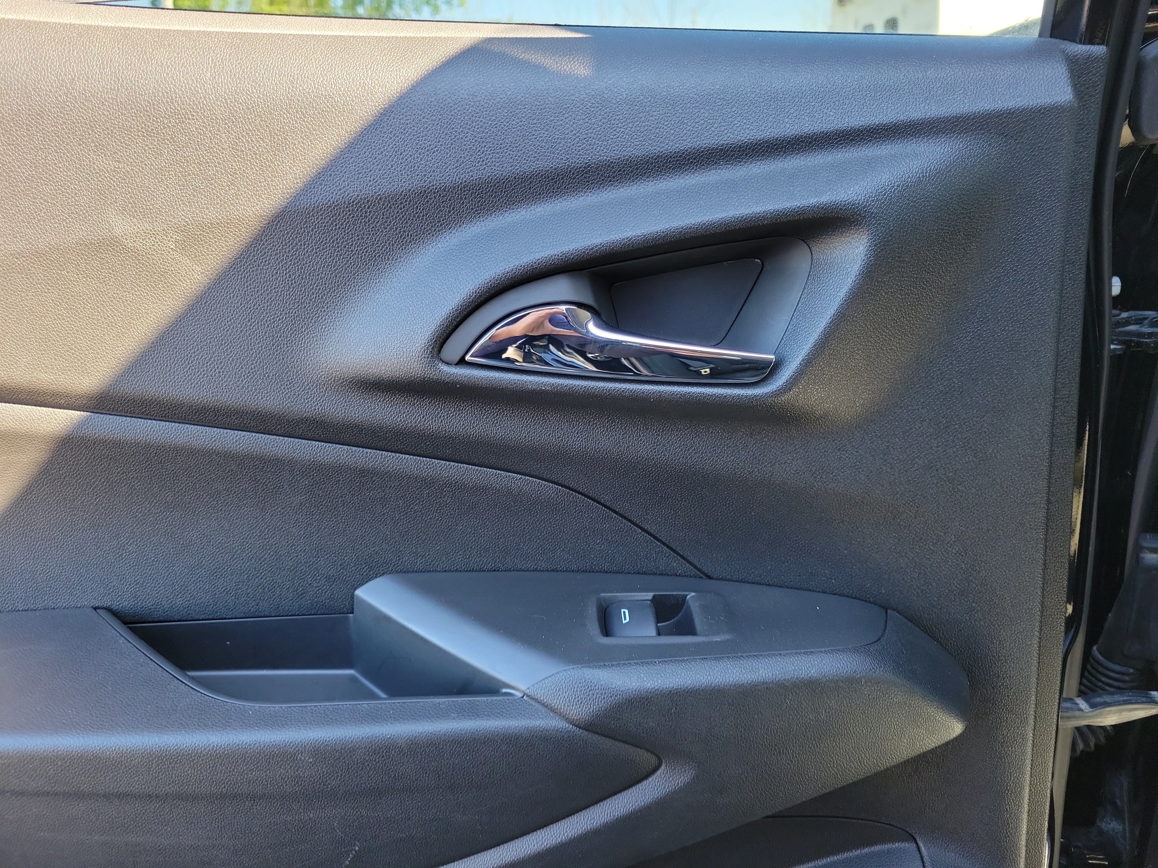 Used 2024 Mosaic Black Metallic Chevrolet LT image 12
