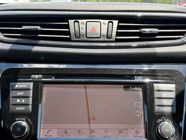 Used 2018 Red Nissan SV image 21
