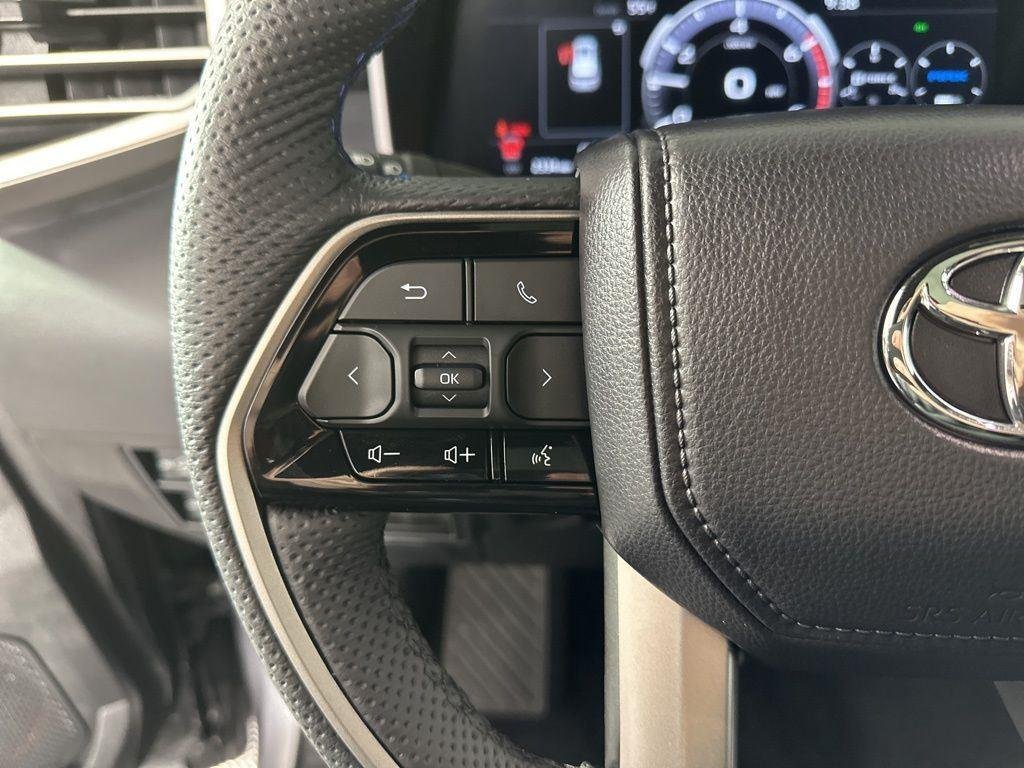 2026 Toyota Sequoia Platinum - Photo 26