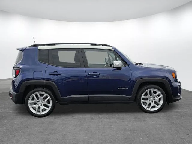 Certified Used 2021 Jetset Blue Clearcoat Jeep Latitude image 3