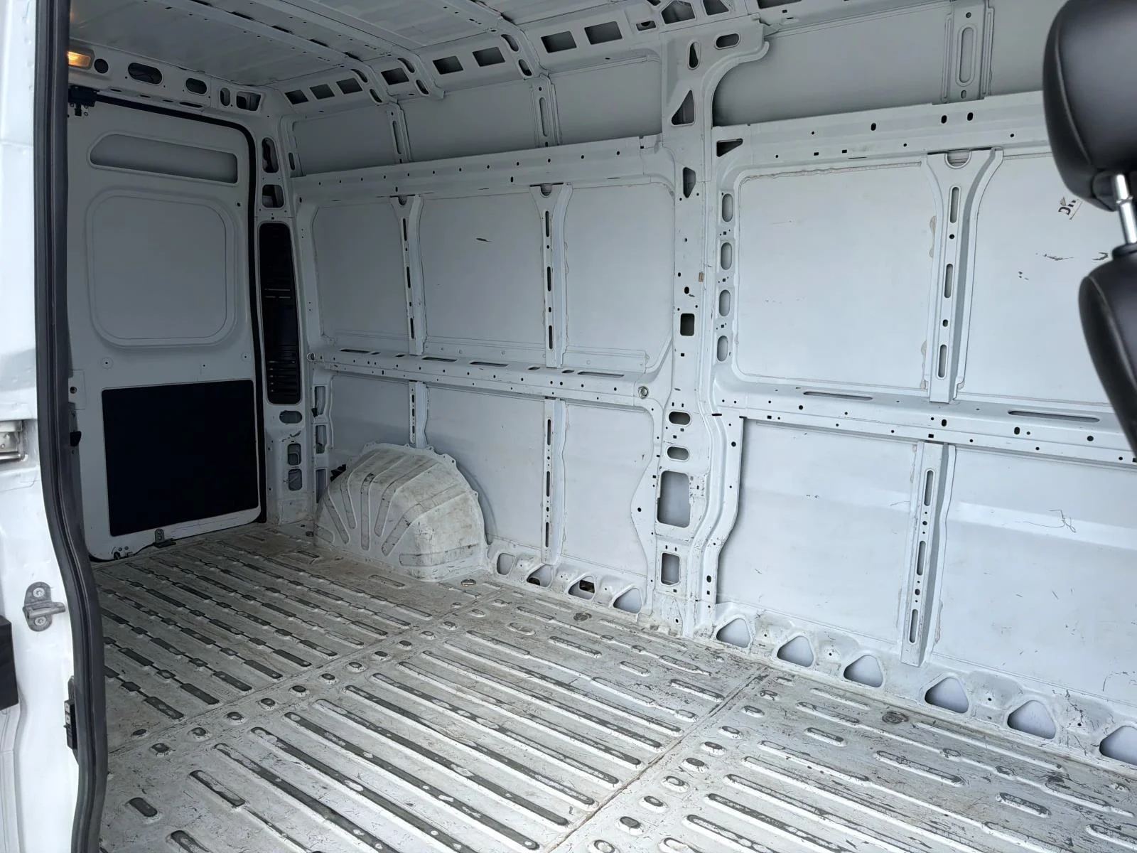 Used 2023 White Ram 2500 High Roof 159 WB image 9