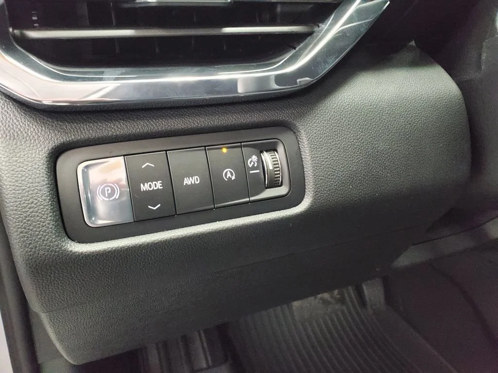 2026 GMC Acadia Elevation - Photo 10
