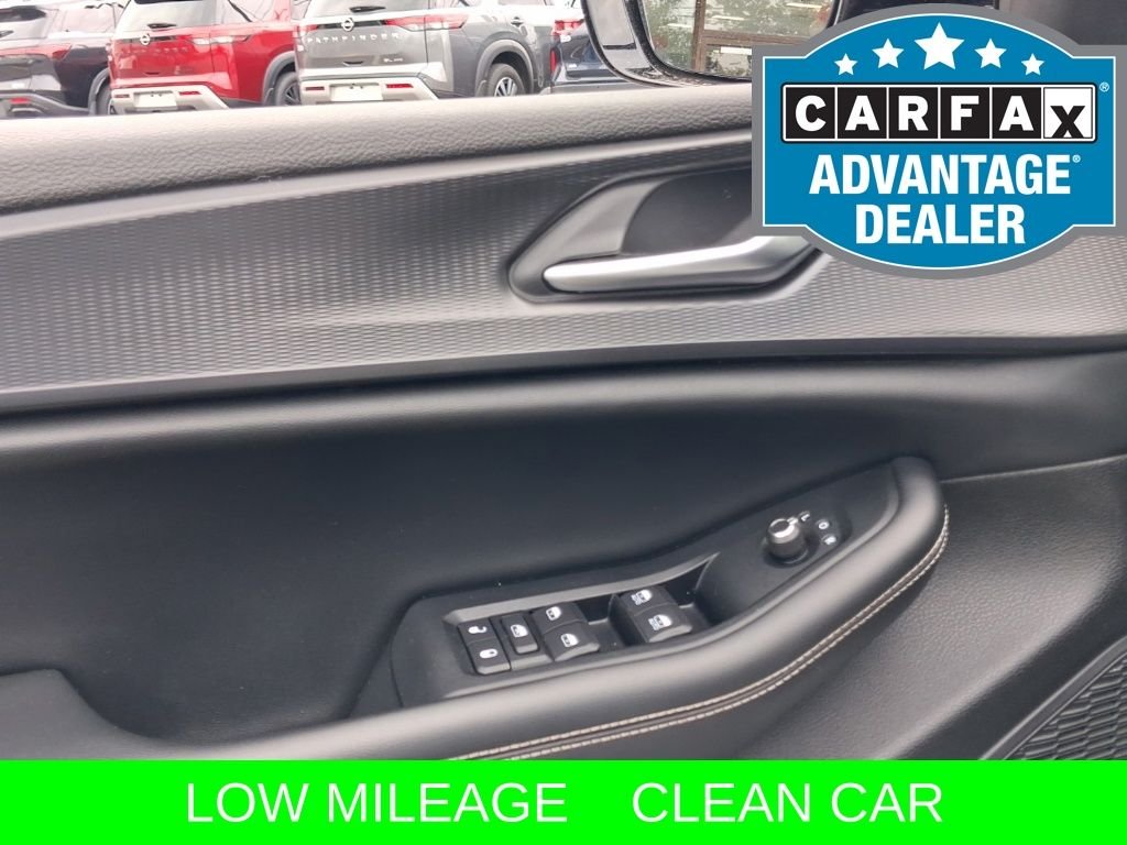 Used 2023 White Jeep Altitude X image 21