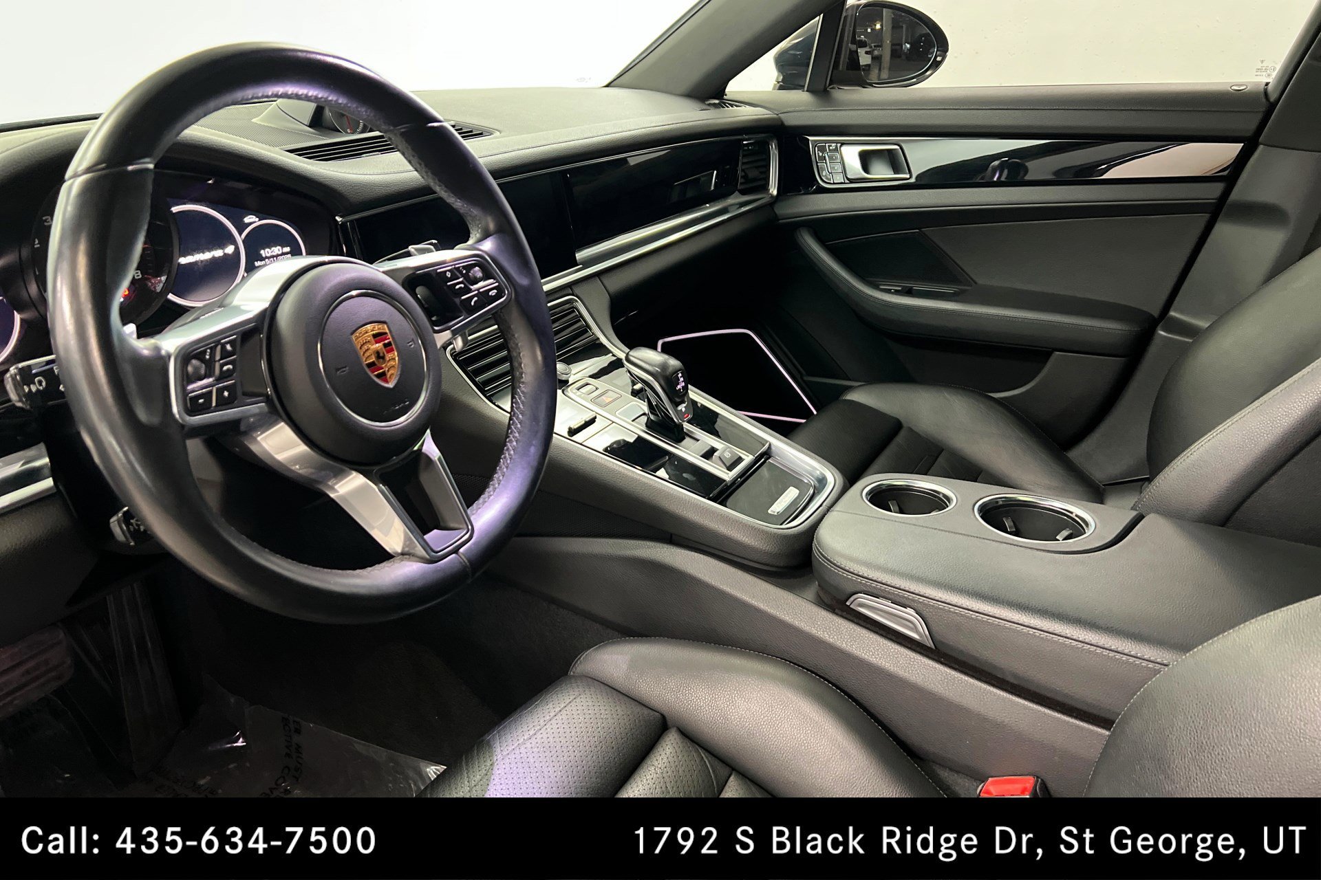 2017 Porsche Panamera 4 - Photo 16