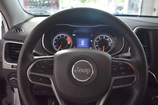 2022 Jeep Cherokee Latitude Lux - Photo 29