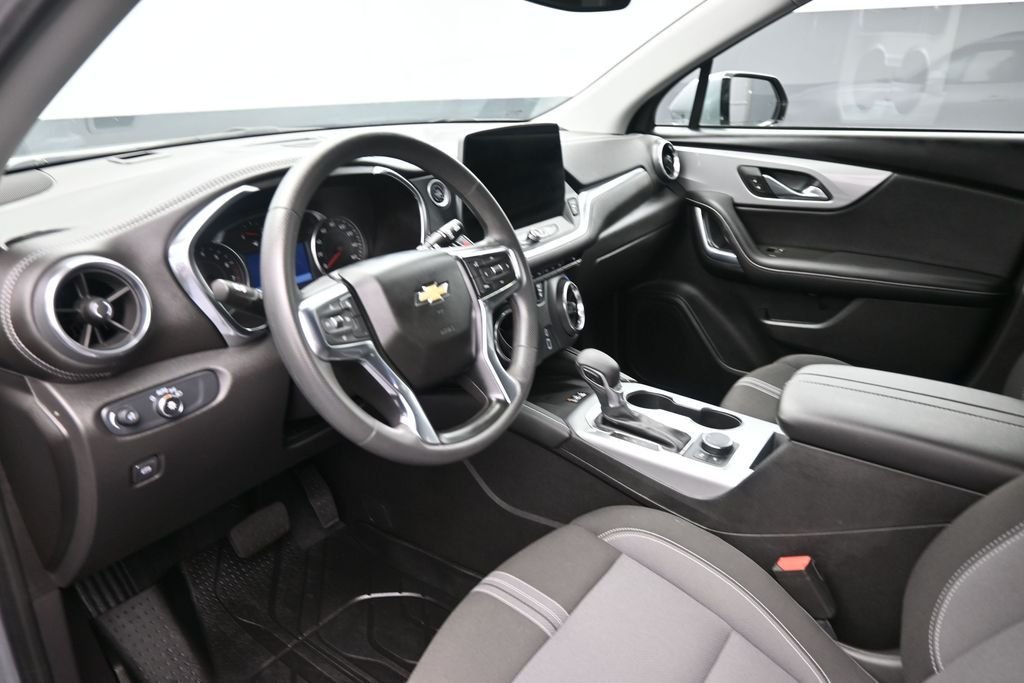 Used 2024 Gray Chevrolet LT image 18