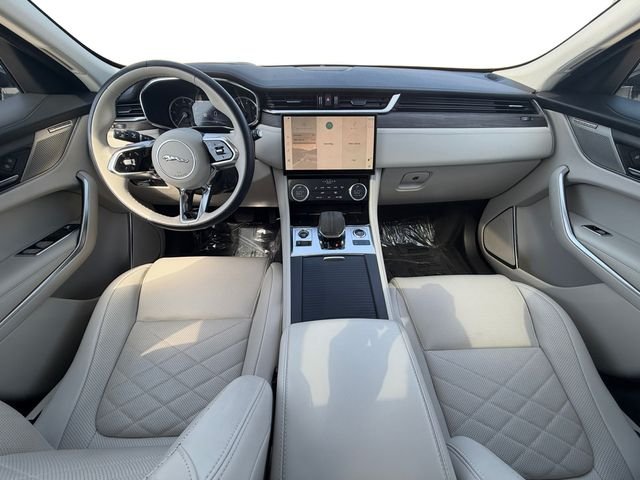 Used 2023  Jaguar P250 S image 12