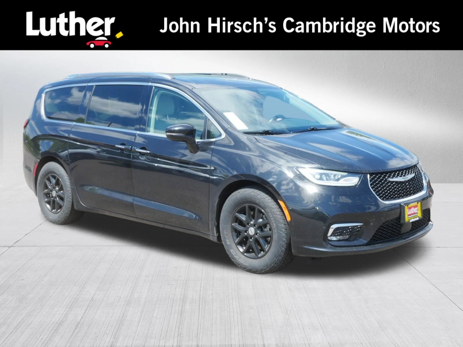 2021 Chrysler Pacifica Touring L's photo