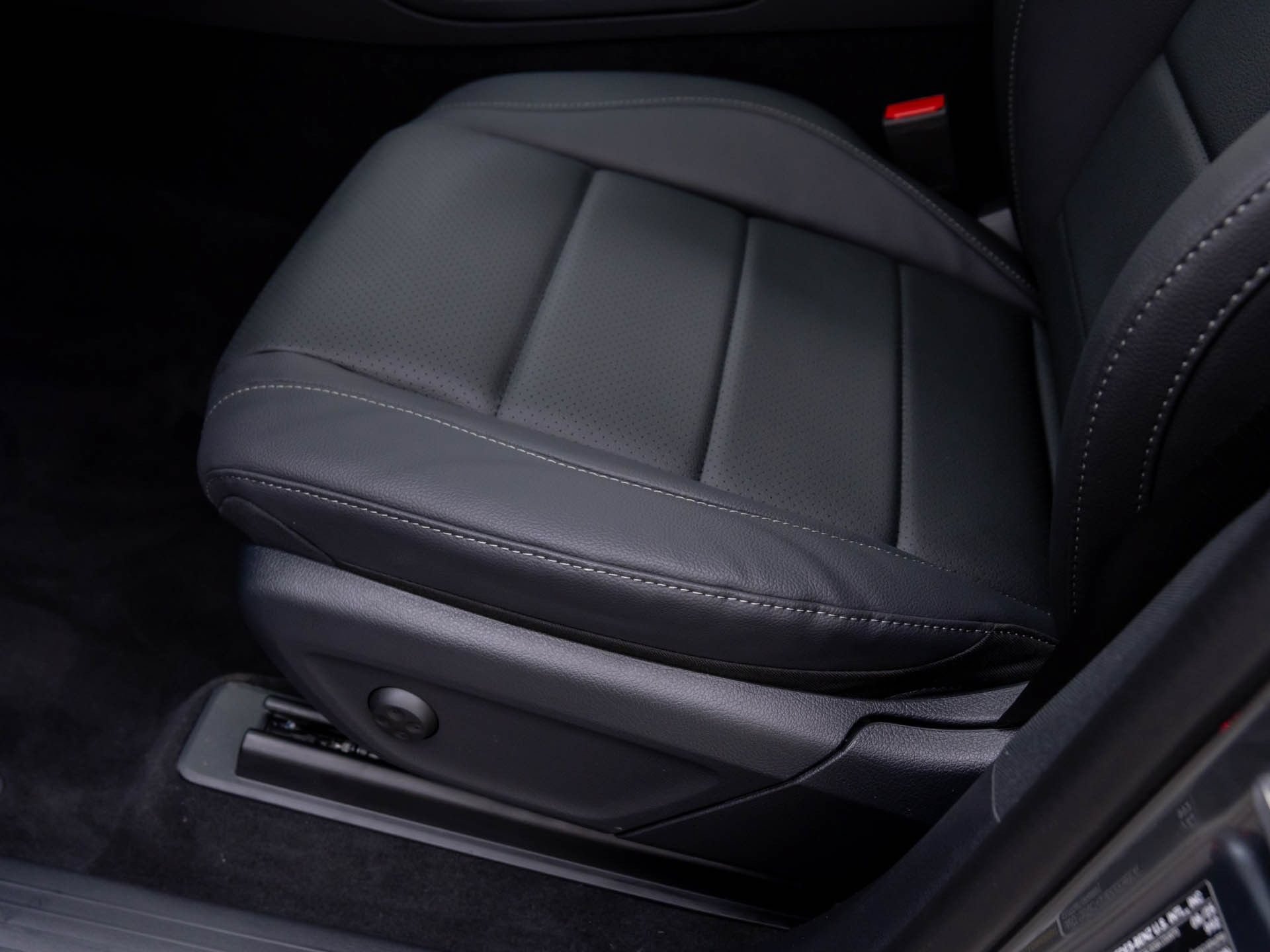 New 2026 Selenite Grey Metallic Mercedes-Benz GLE 350 image 55