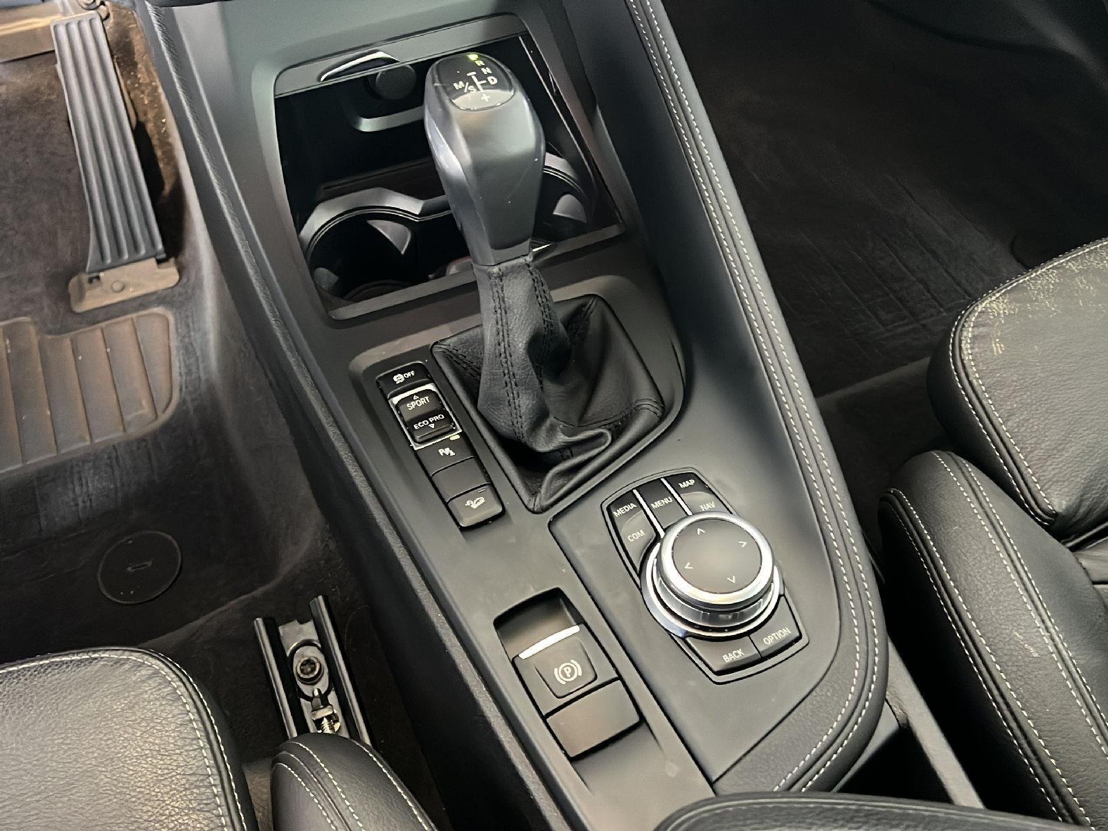 Used 2018 Alpine White BMW xDrive28i image 20