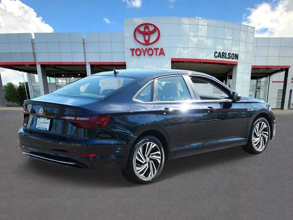Used 2021 Black Volkswagen SEL image 5