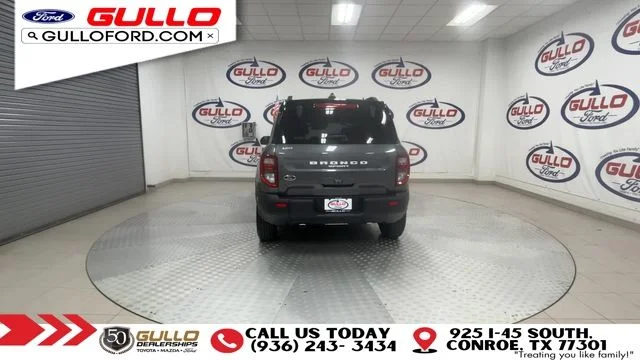 Used 2025 Gray Metallic Ford Outer Banks image 7
