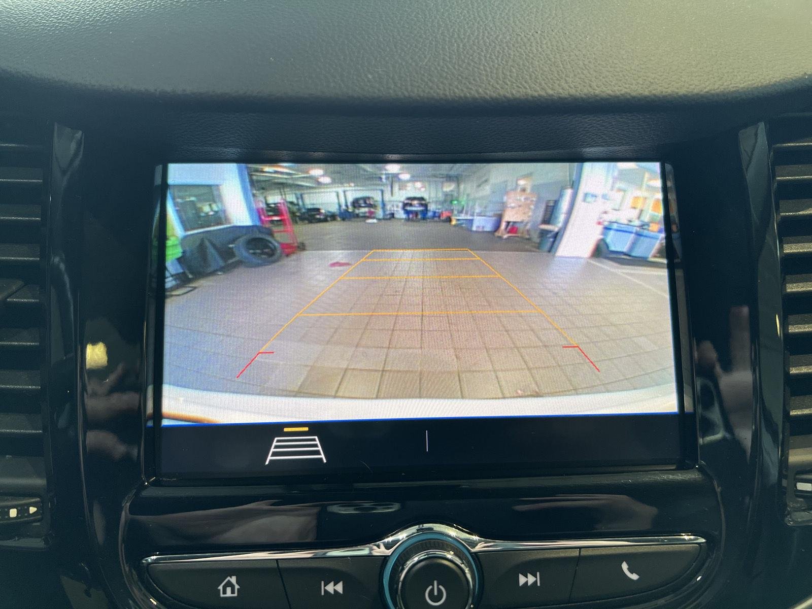 Used 2020 Summit White Chevrolet LS image 18