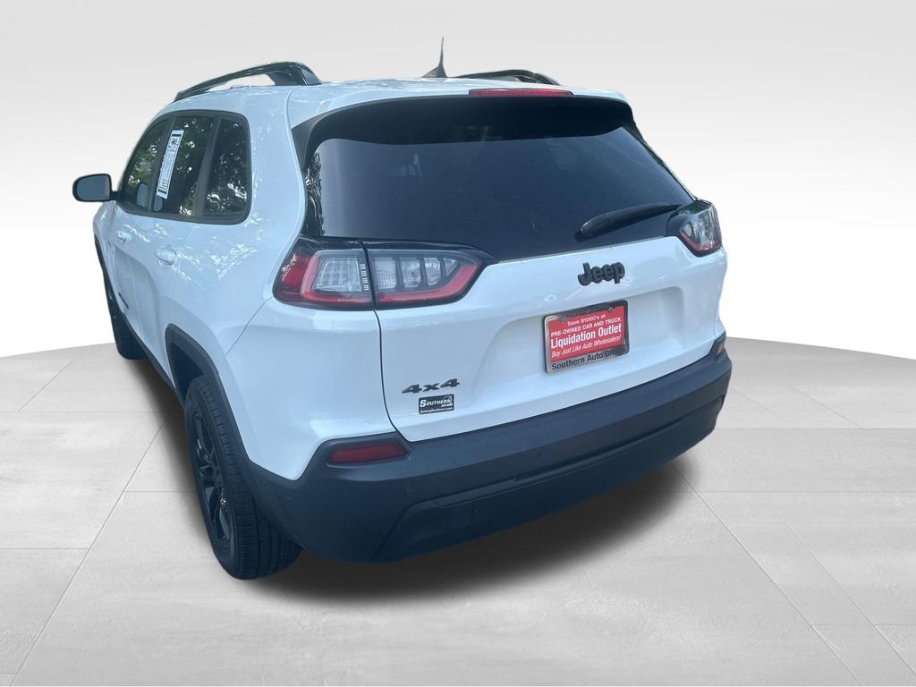 Used 2023 White Jeep Altitude image 22