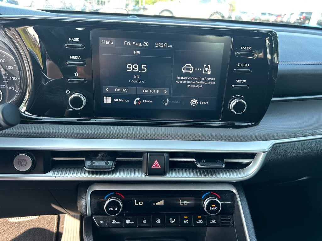 Used 2022 Black Kia LXS image 20