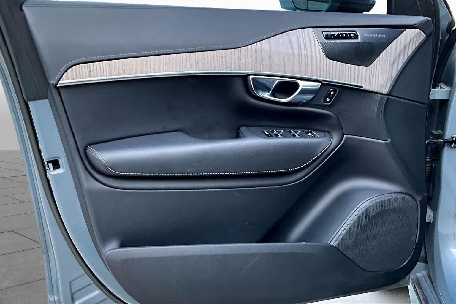 Used 2023 Thunder Grey Metallic Volvo Ultimate image 19
