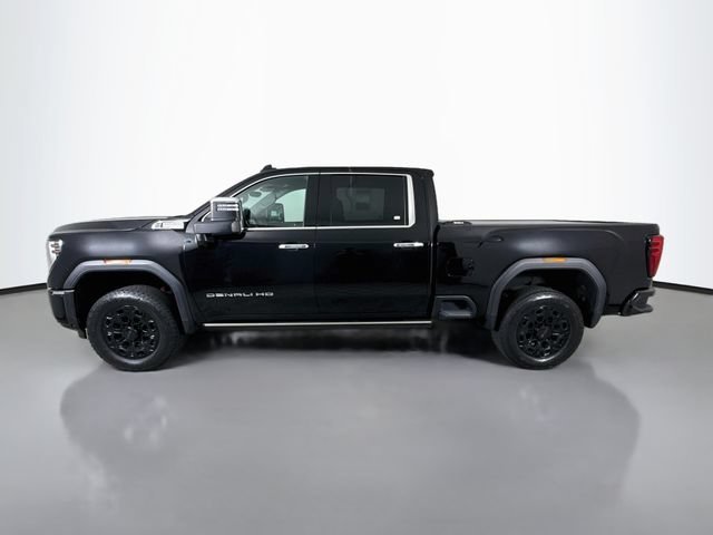Used 2024 Onyx Black GMC Denali image 4