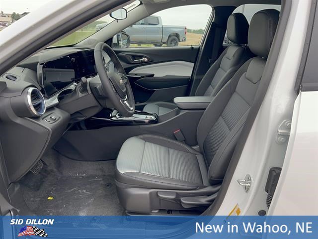 2026 Chevrolet Trax LT - Photo 9