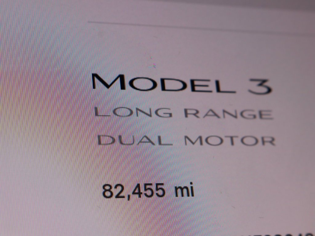 Used 2022 Silver Tesla Long Range image 21