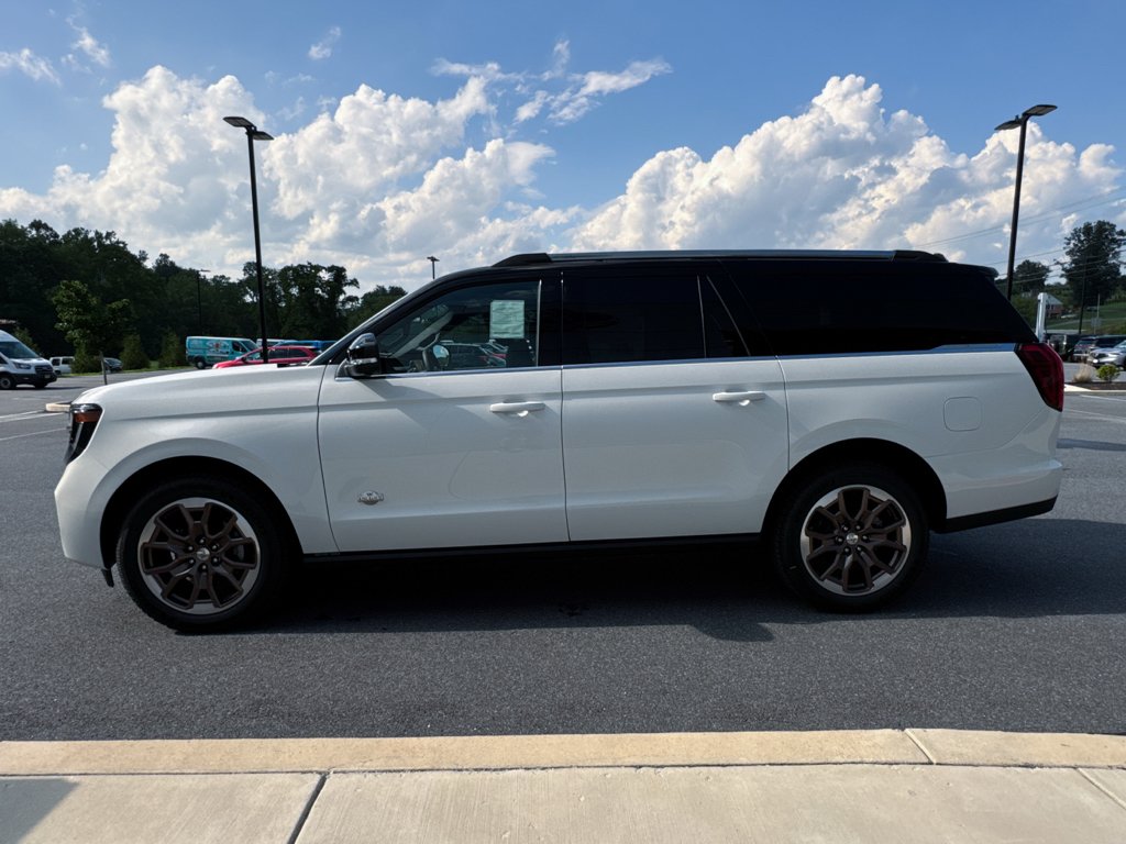 New 2027 Star White Metallic Tri-Coat Ford King Ranch image 13