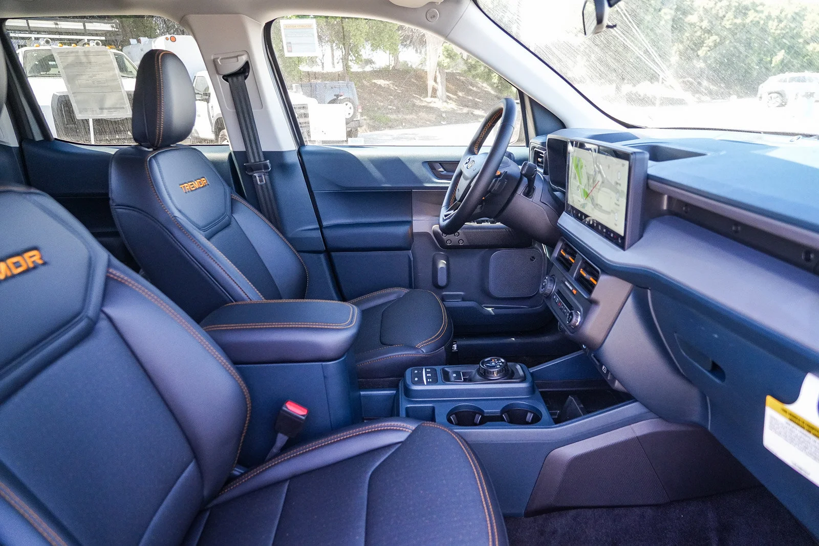 New 2026 Carbonized Gray Metallic Ford Tremor® image 19
