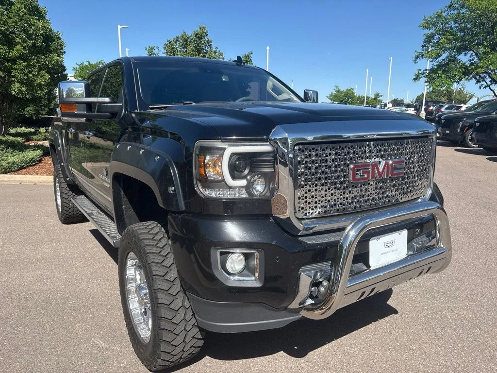 Used 2016 Onyx Black GMC Denali image 7