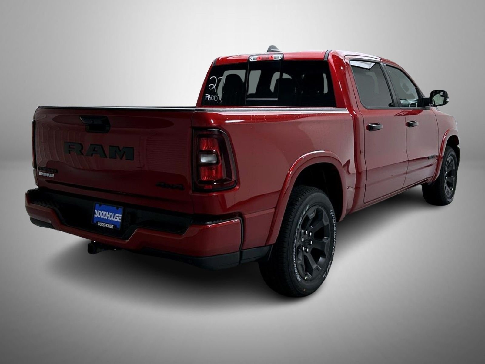 New 2026 Molten Red Pearl-Coat Exterior Paint RAM Big Horn/Lone Star image 5