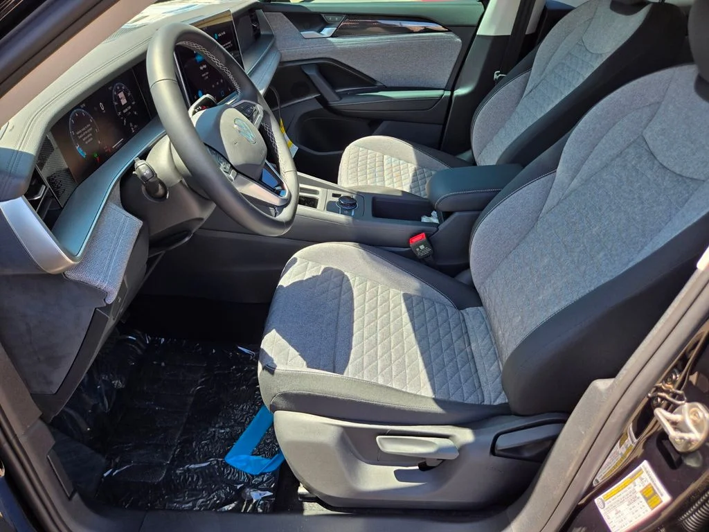 New 2026 Black Volkswagen 2.0T S image 6