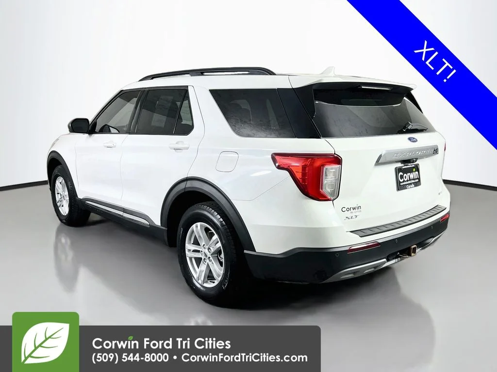 Used 2020 Silver Ford XLT image 11