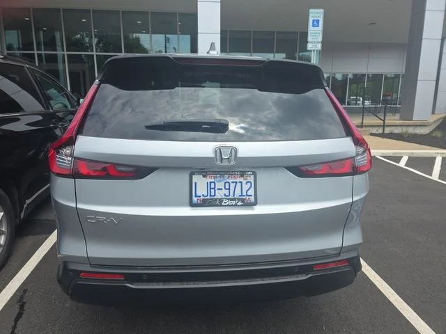 Used 2025 Solar Silver Metallic Honda EX-L image 7