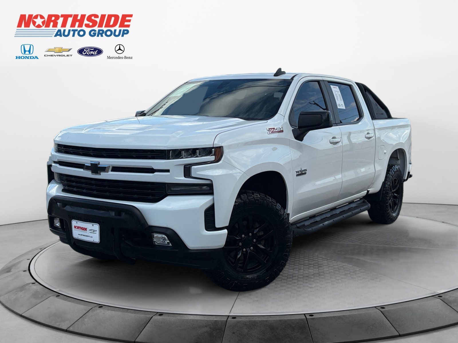 Used 2020 Summit White Chevrolet RST image 3