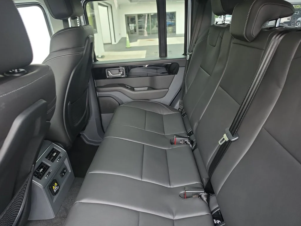 New 2026 Silver INEOS Fieldmaster Edition image 15