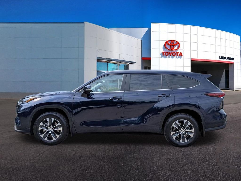 Used 2026  Toyota XLE image 14
