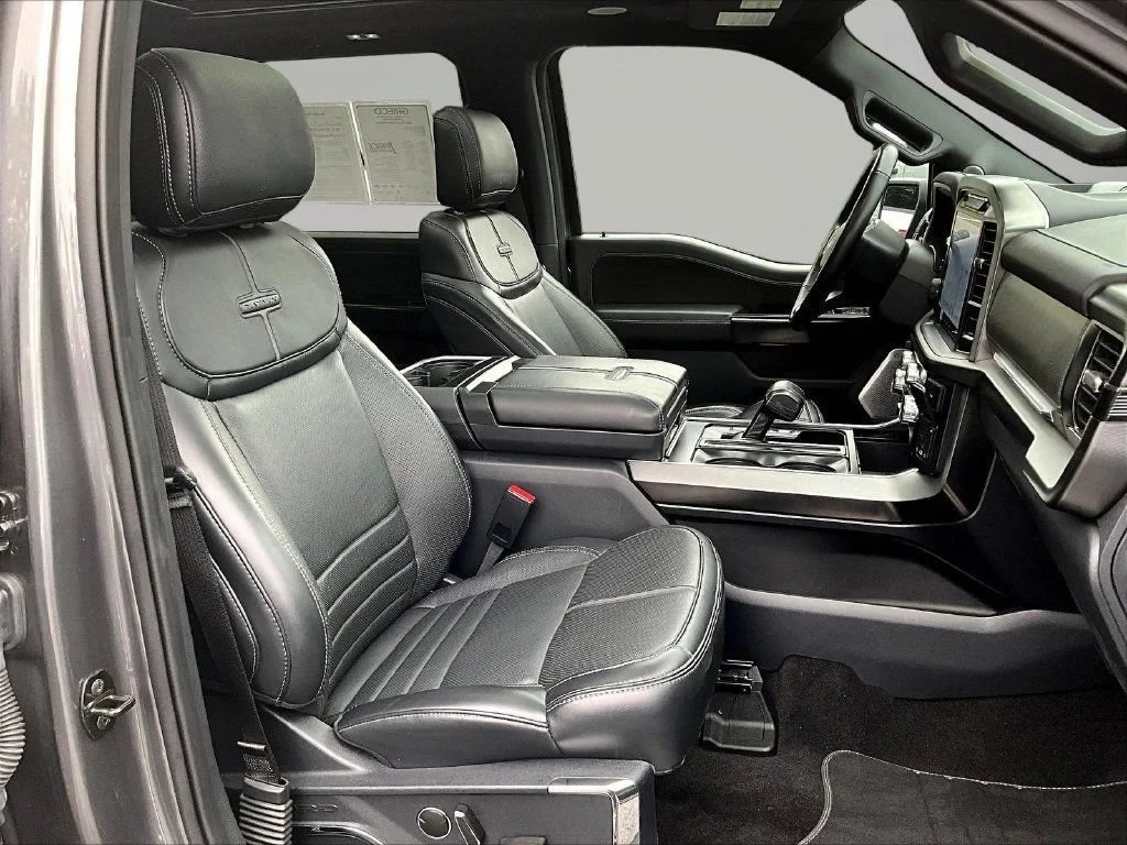 Used 2022 Gray Metallic Ford Platinum image 32
