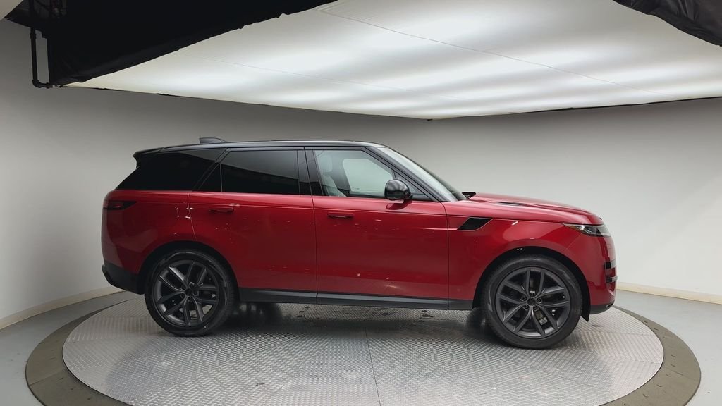 New 2026 Firenze Red Land Rover SE image 9