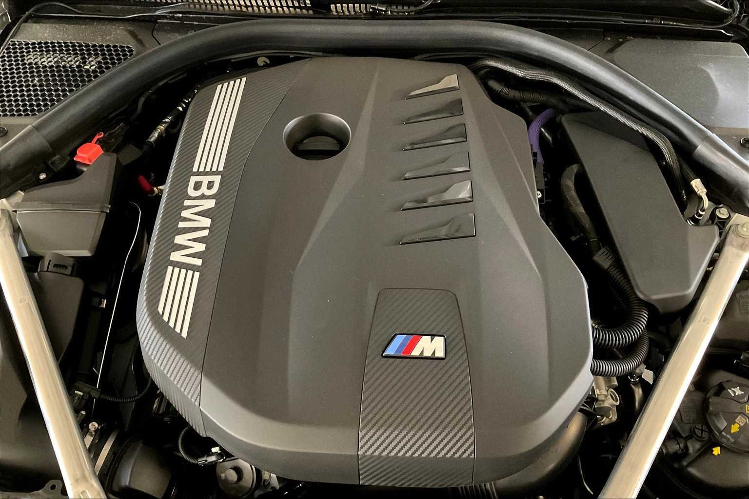 Used 2026 Mineral White Metallic BMW M440i xDrive image 17