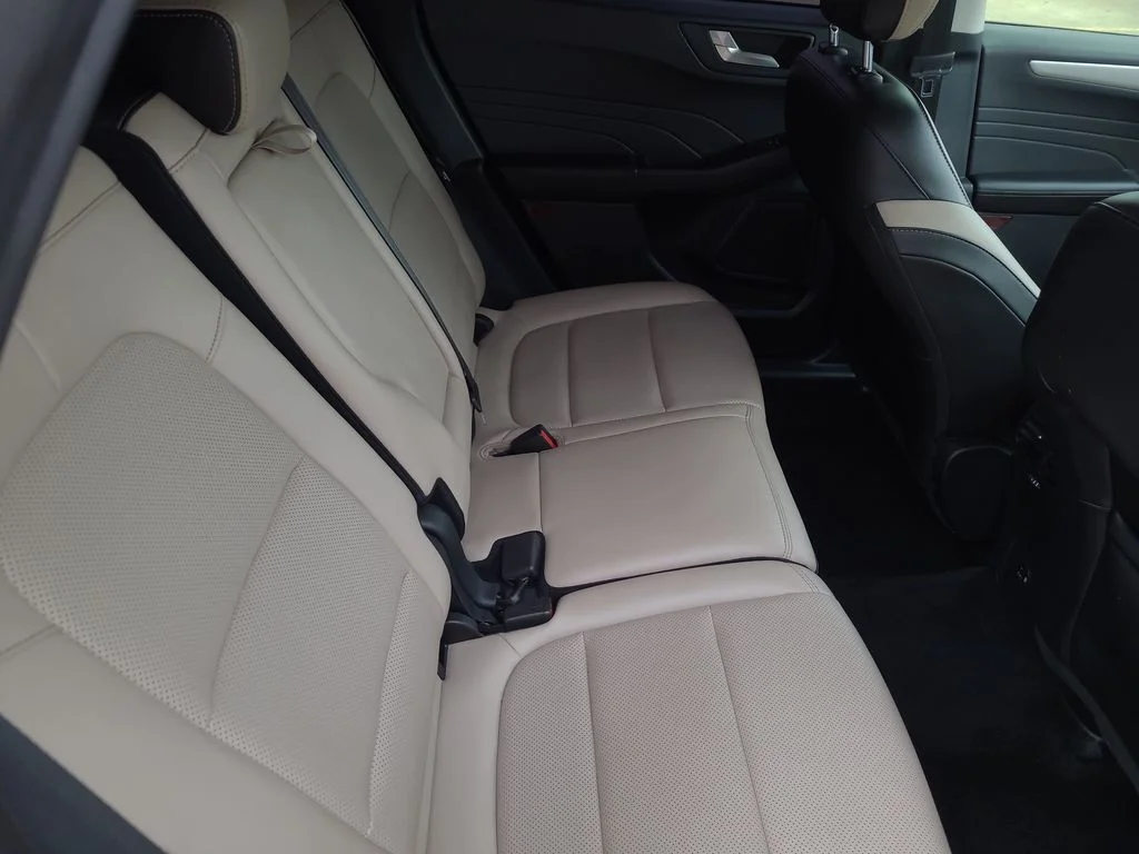Used 2022 Blue Ford SEL image 13