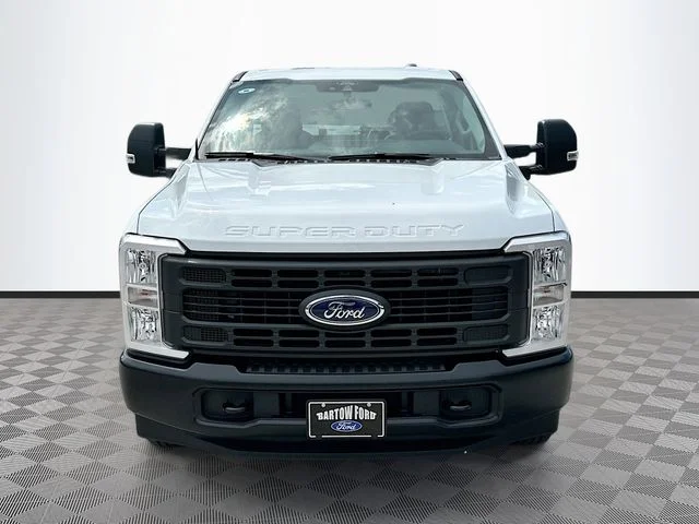 New 2026 Oxford White Ford XL image 2