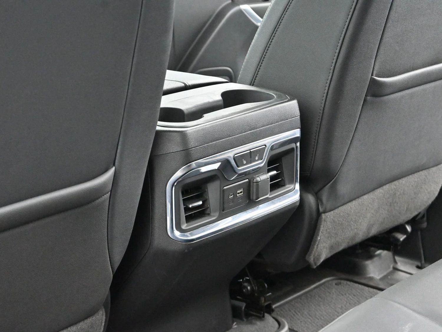 Used 2021 Satin Steel Metallic GMC AT4 image 31