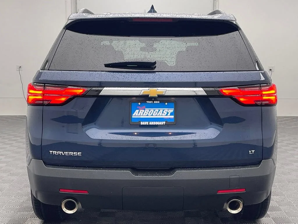 Used 2023 Northsky Blue Metallic Chevrolet LT Cloth image 9