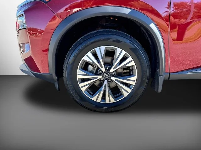 Used 2023 Red Nissan SV image 39