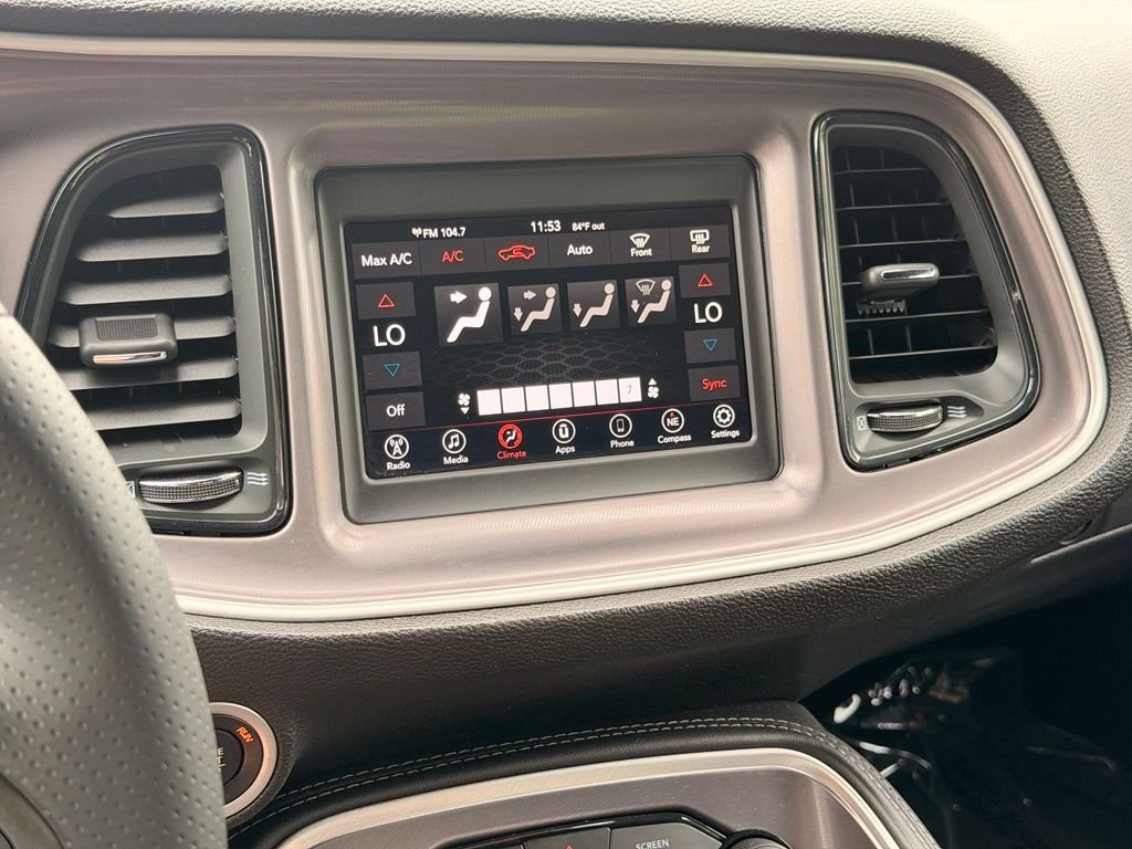 Used 2022 Green Dodge SXT image 28